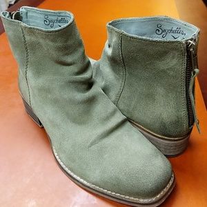 Seychelles Weekenders Challenge II Suede Booties